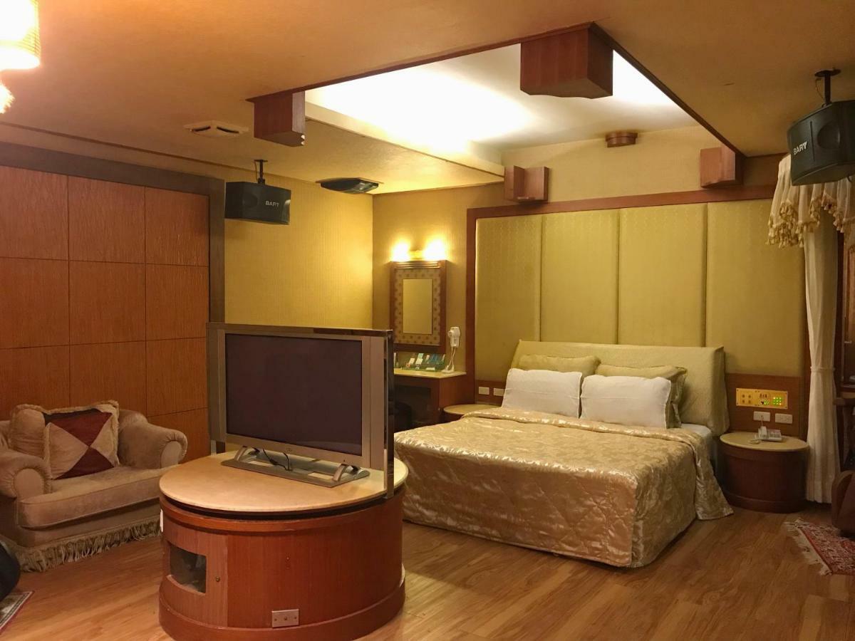 Daniel Spa Motel Pingzhen Luaran gambar